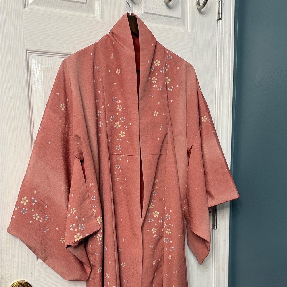 Elegant Floral Kimono Jacket